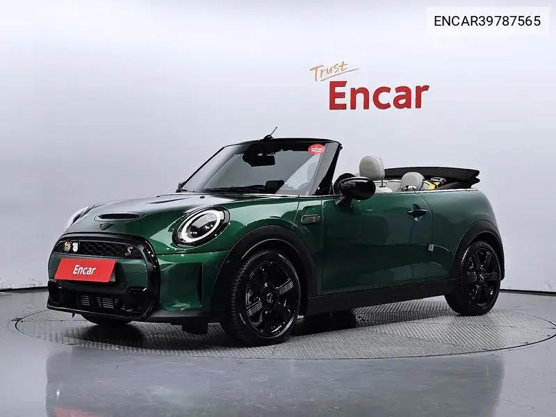 MINI Convertible 2023 года выпуска