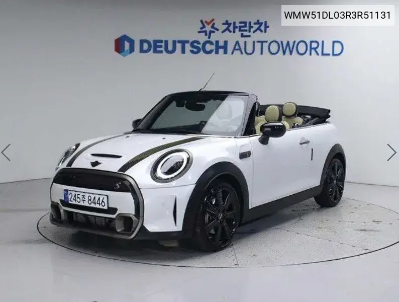 MINI Convertible 2023 года выпуска