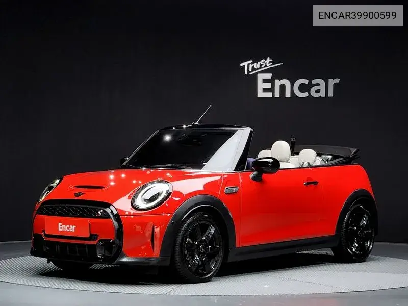 MINI Convertible 2023 года выпуска