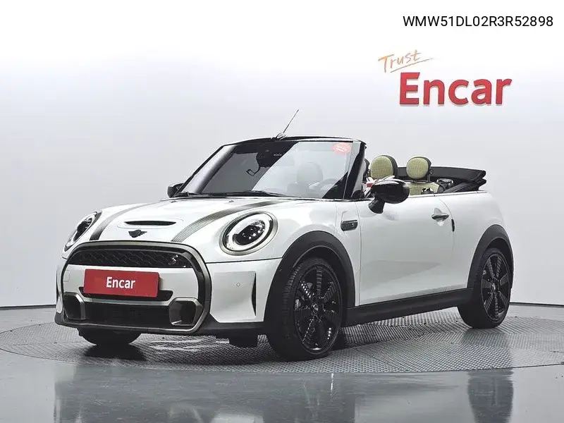 MINI Convertible 2023 года выпуска