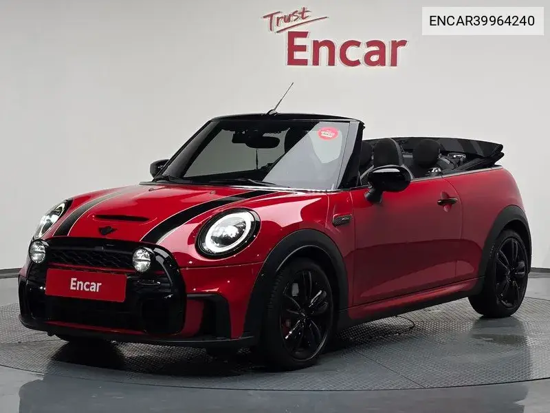 MINI Convertible 2023 года выпуска
