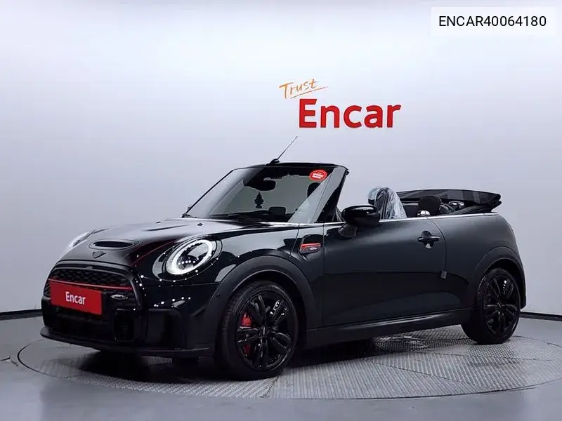 MINI Convertible 2023 года выпуска