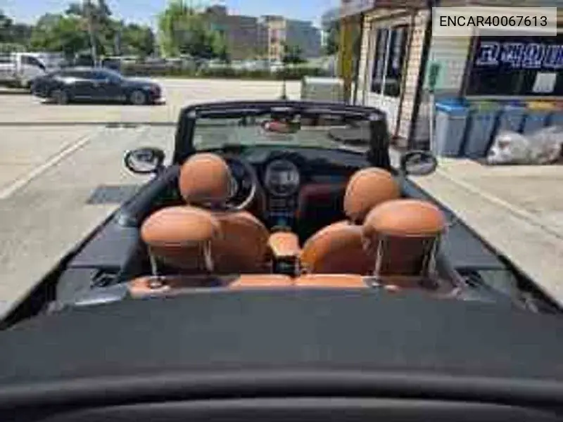 MINI Convertible 2023 года выпуска