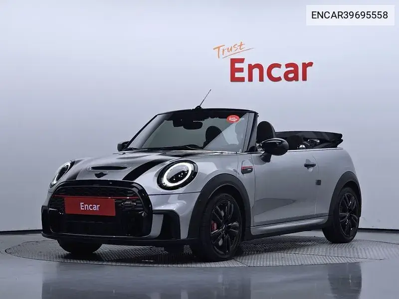 MINI Convertible 2024 года выпуска