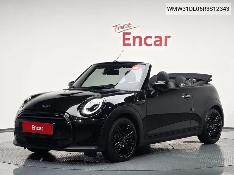 MINI Convertible 2024 года выпуска