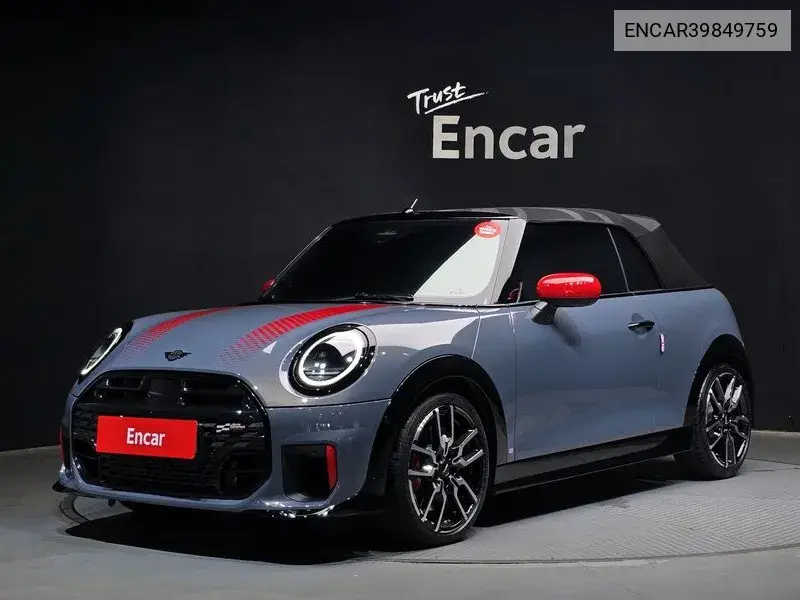 MINI Convertible 2025 года выпуска