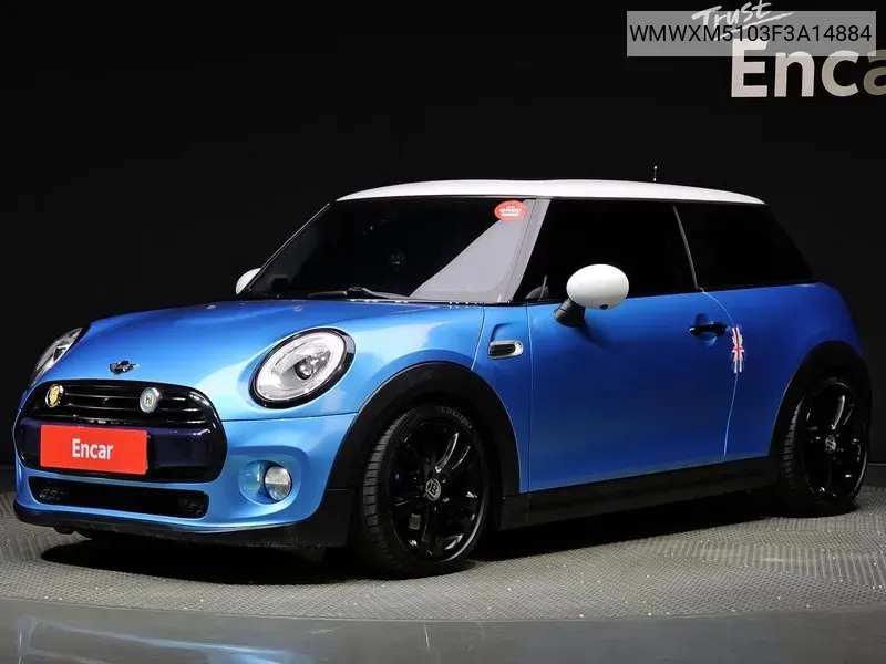 MINI Cooper 2015 года выпуска