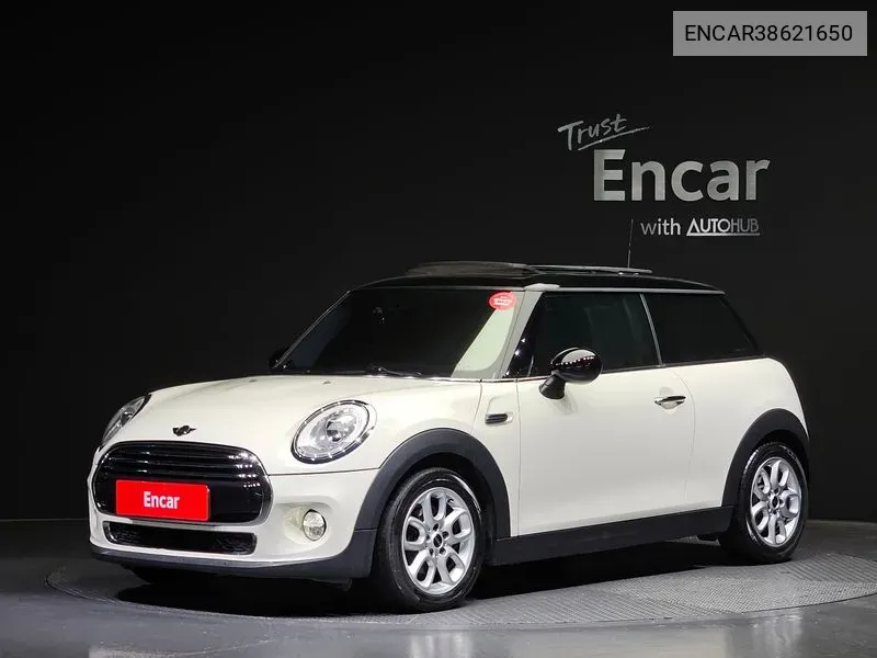 MINI Cooper 2016 года выпуска