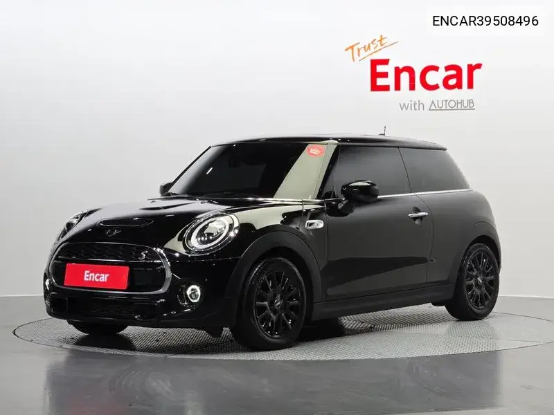 MINI Cooper 2021 года выпуска