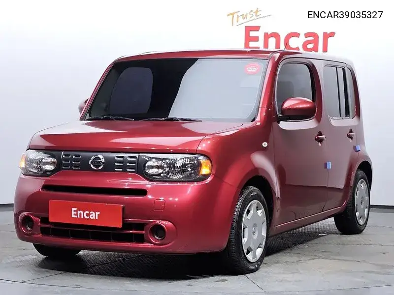 Nissan Cube 2011 года выпуска