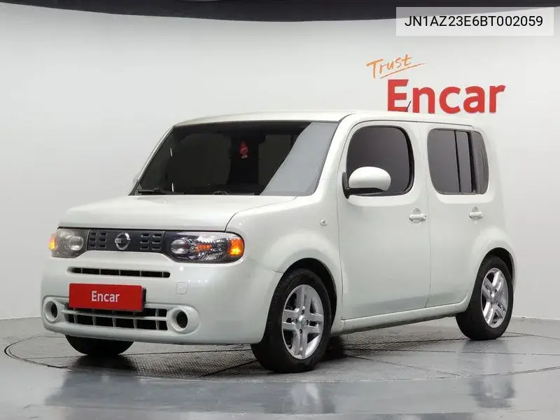 Nissan Cube 2011 года выпуска