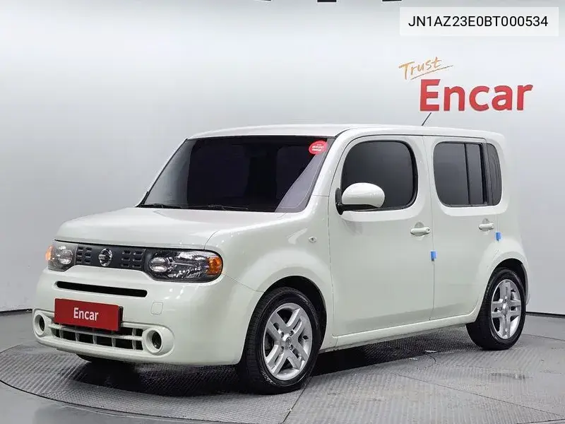 Nissan Cube 2011 года выпуска