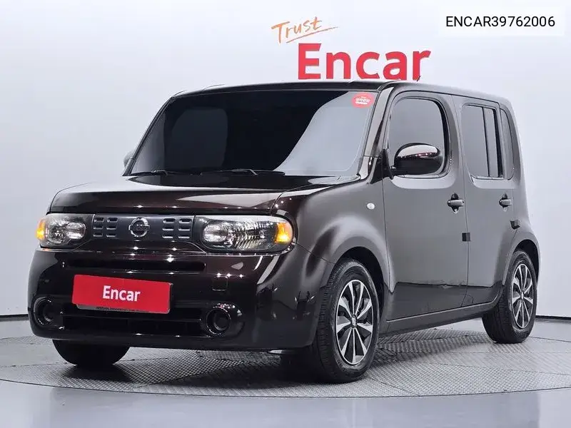 Nissan Cube 2011 года выпуска