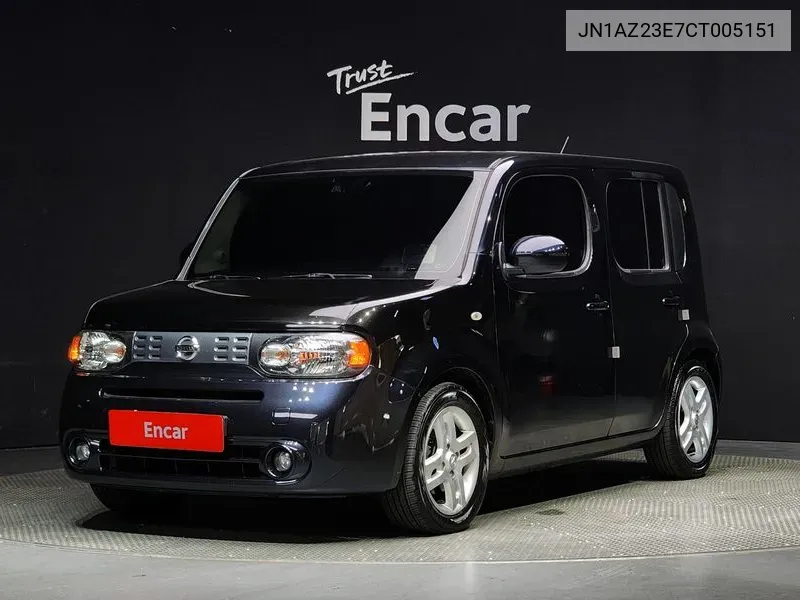 Nissan Cube 2012 года выпуска