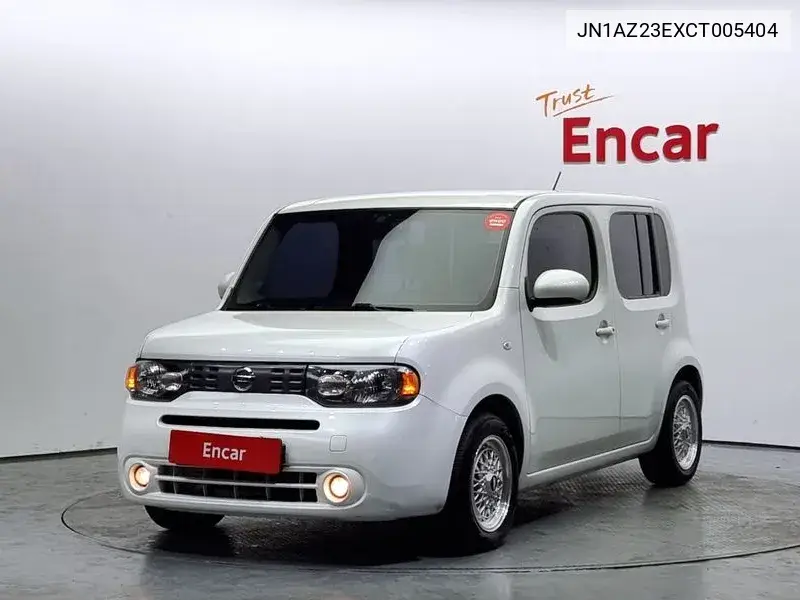Nissan Cube 2012 года выпуска