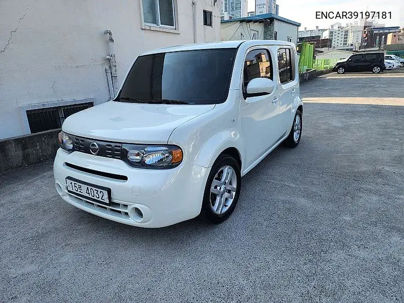 Nissan Cube 2012 года выпуска