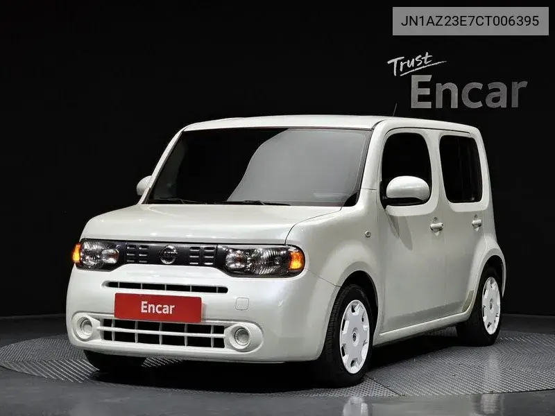 Nissan Cube 2012 года выпуска