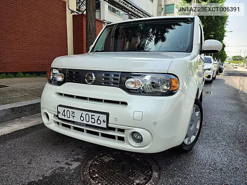 Nissan Cube 2012 года выпуска