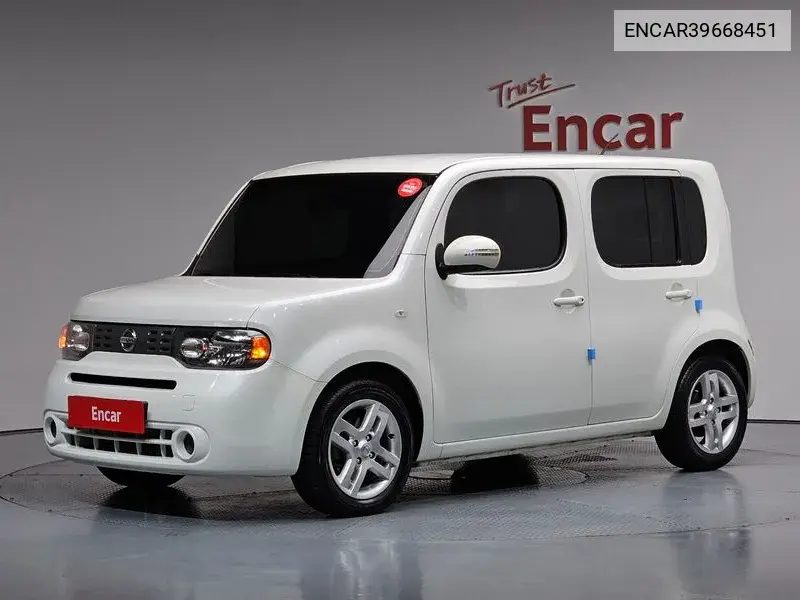 Nissan Cube 2012 года выпуска