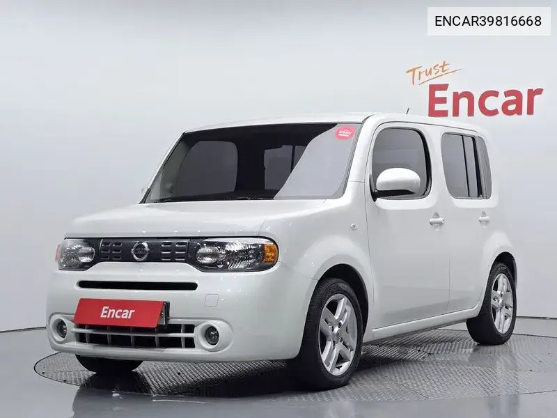 Nissan Cube 2012 года выпуска