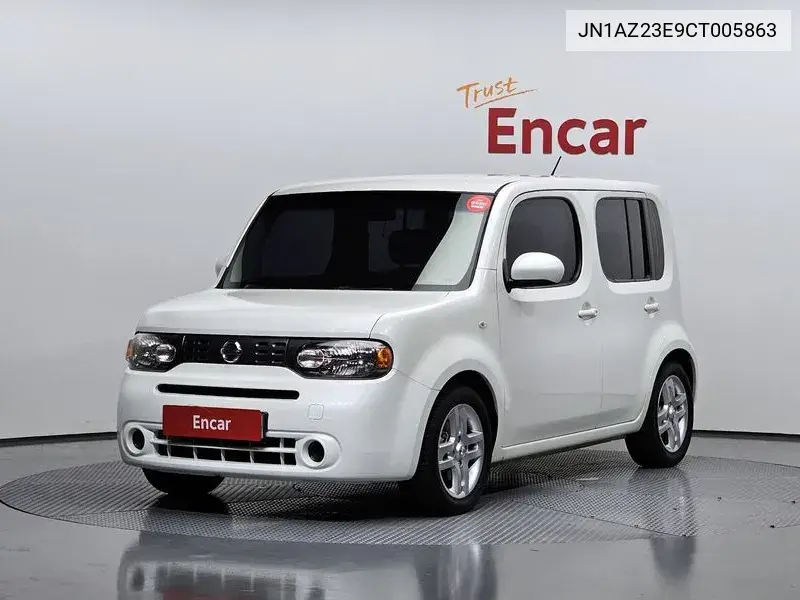 Nissan Cube 2012 года выпуска