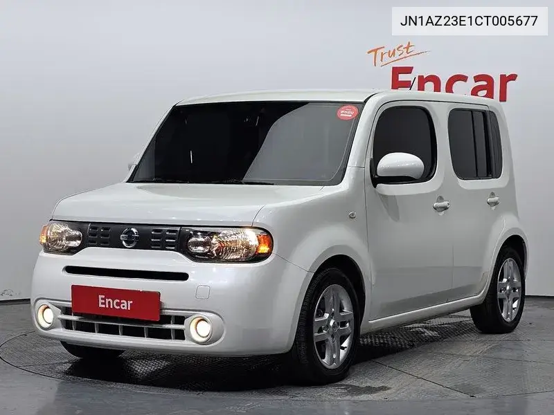 Nissan Cube 2012 года выпуска