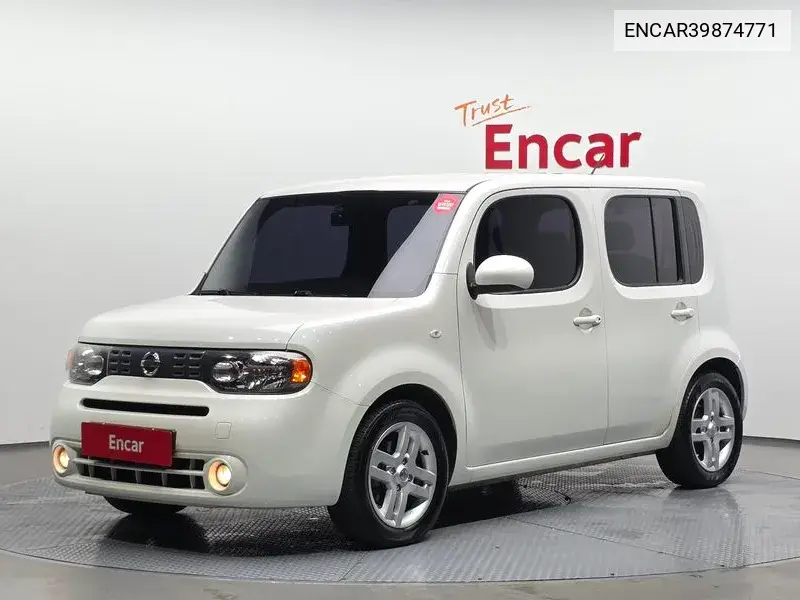 Nissan Cube 2012 года выпуска
