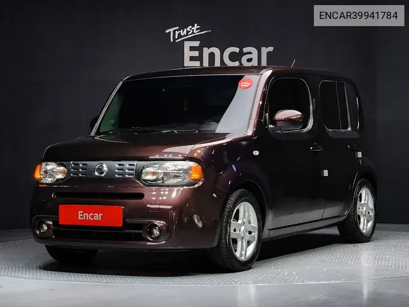 Nissan Cube 2012 года выпуска
