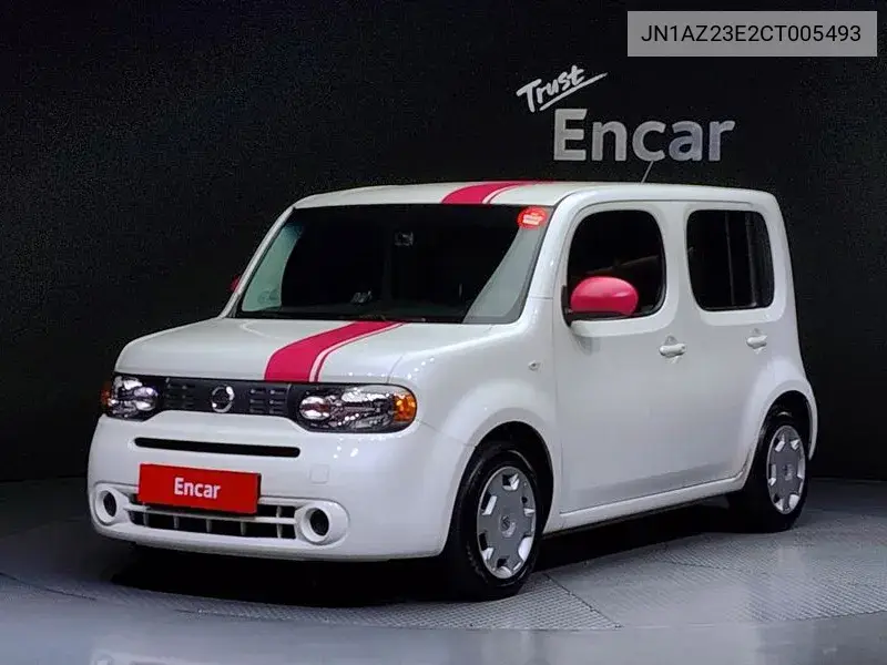 Nissan Cube 2012 года выпуска