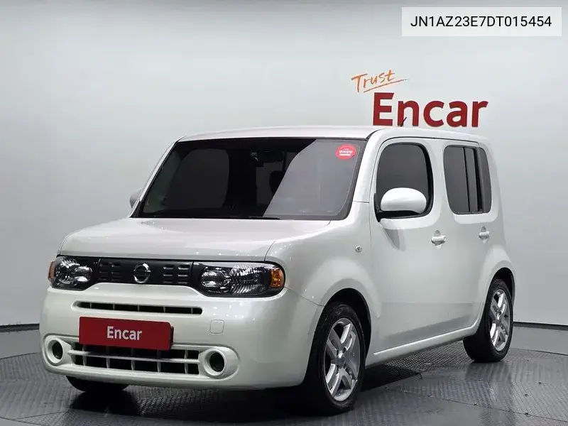 Nissan Cube 2013 года выпуска