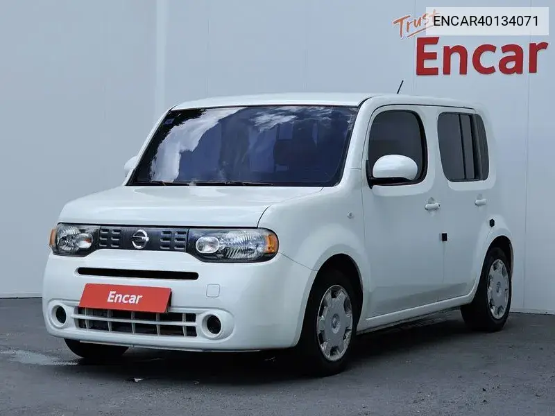Nissan Cube 2013 года выпуска