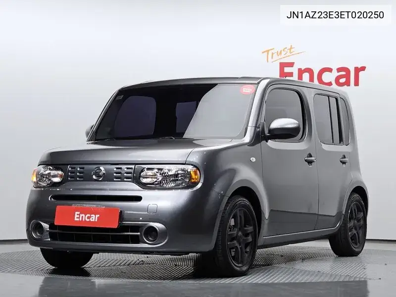 Nissan Cube 2014 года выпуска