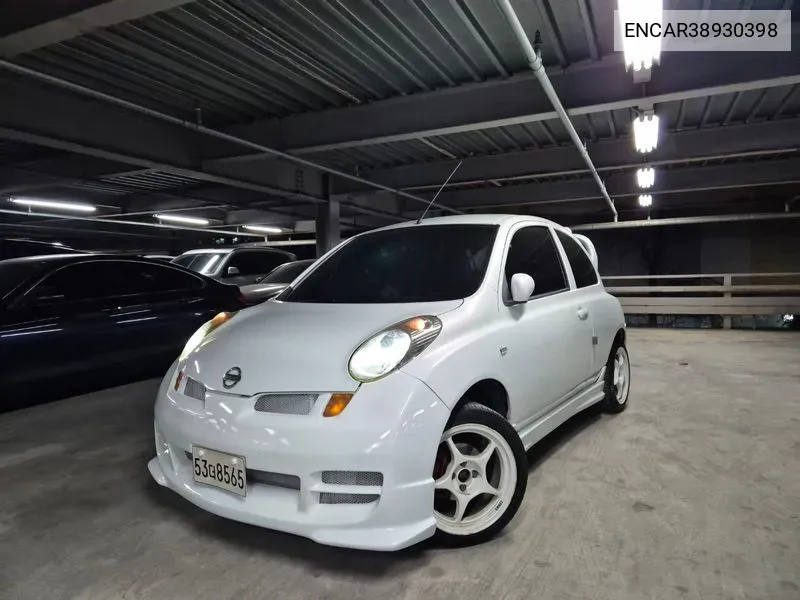 Nissan March 2004 года выпуска