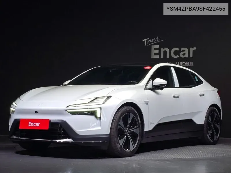 Polestar 4 2024 года выпуска