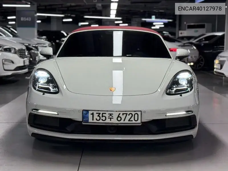 Porsche 718 2021 года выпуска