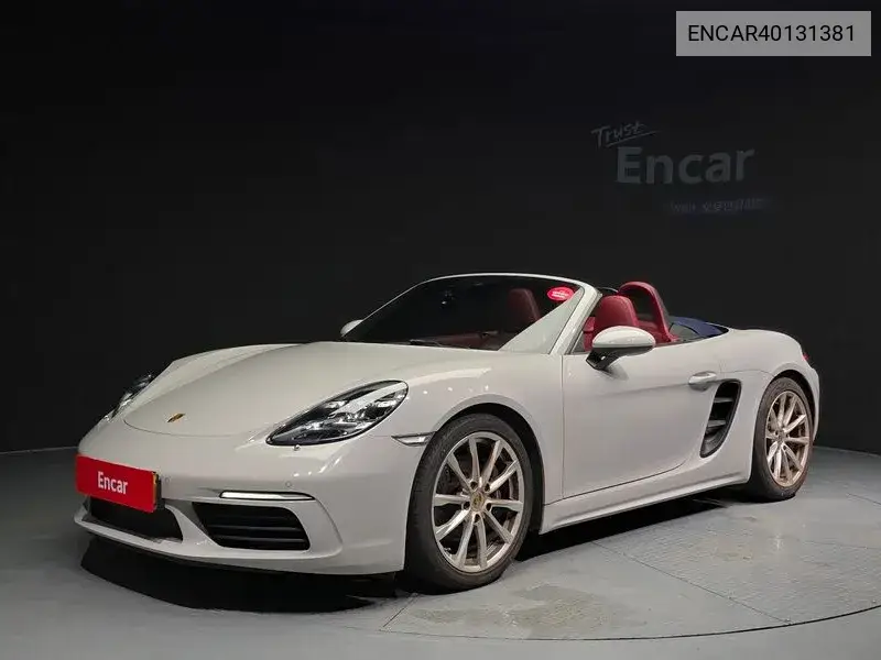 Porsche 718 2022 года выпуска