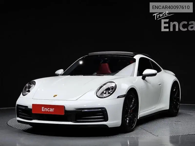 Porsche 911 2020 года выпуска