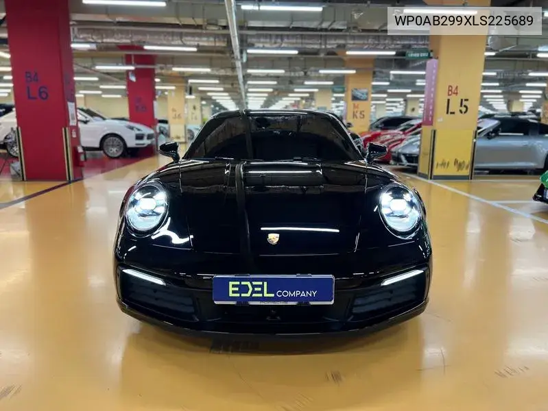 Porsche 911 2020 года выпуска