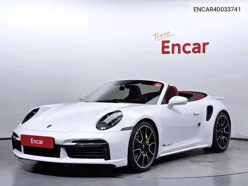 Porsche 911 2022 года выпуска