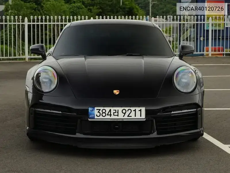 Porsche 911 2022 года выпуска