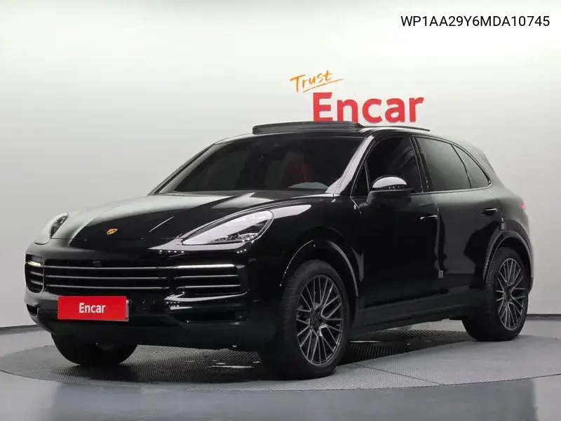 Porsche Cayenne 2021 года выпуска