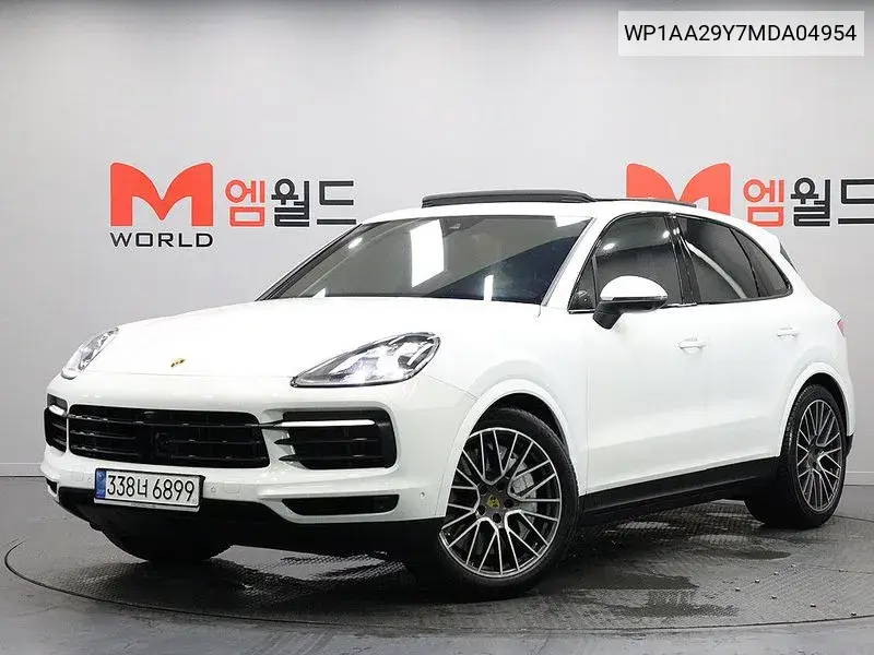 Porsche Cayenne 2021 года выпуска