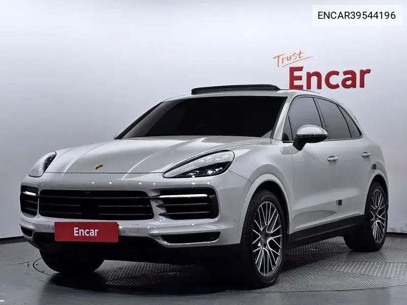 Porsche Cayenne 2023 года выпуска
