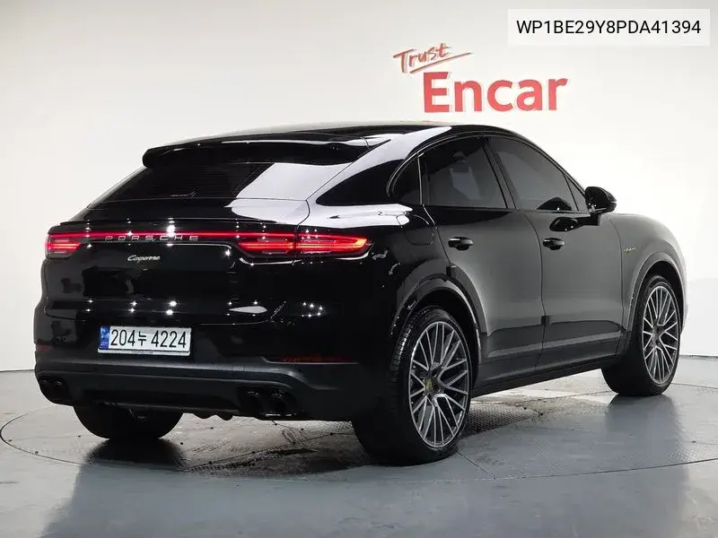 Porsche Cayenne 2023 года выпуска