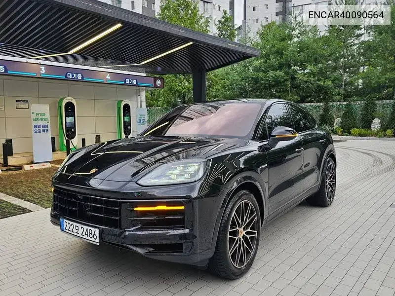 Porsche Cayenne 2024 года выпуска