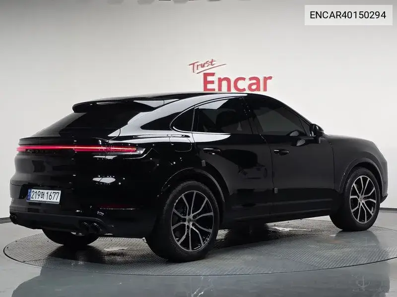 Porsche Cayenne 2024 года выпуска