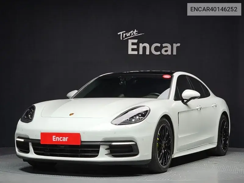 Porsche Panamera 2018 года выпуска
