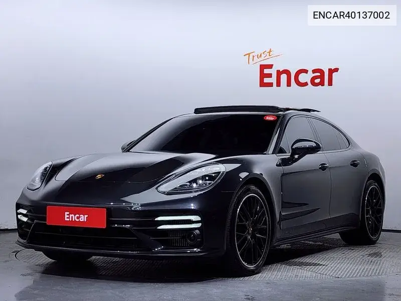 Porsche Panamera 2022 года выпуска