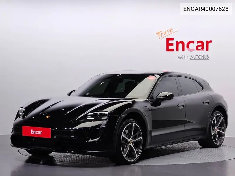 Porsche Taycan 2022 года выпуска