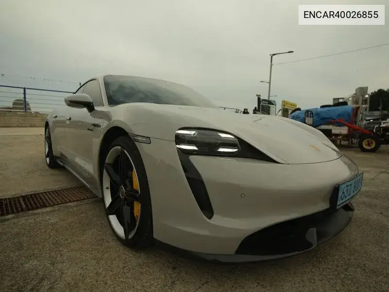 Porsche Taycan 2022 года выпуска